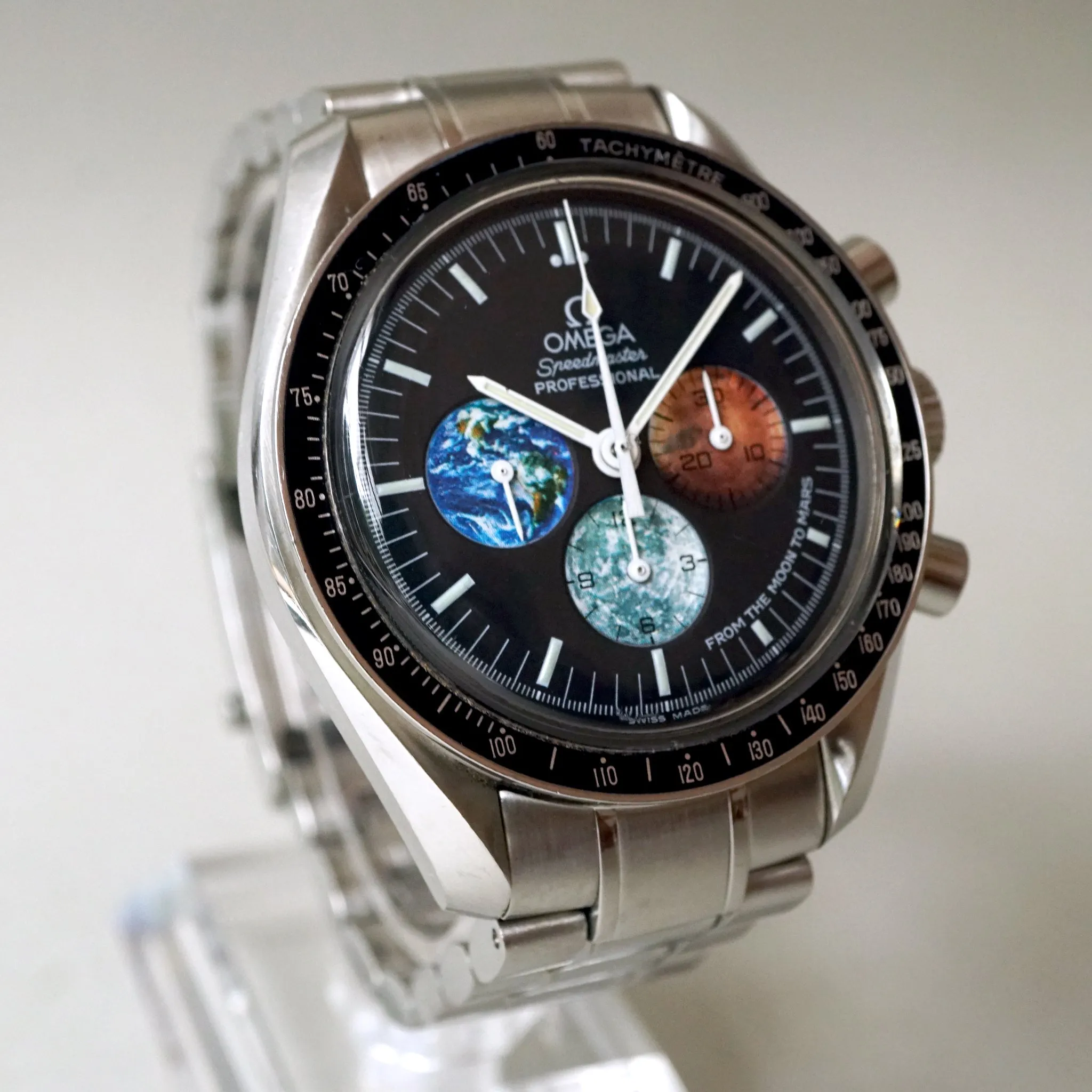 2004 OMEGA SPEEDMASTER PROFESSIONAL 3577.50 FROM THE MOON TO MARS