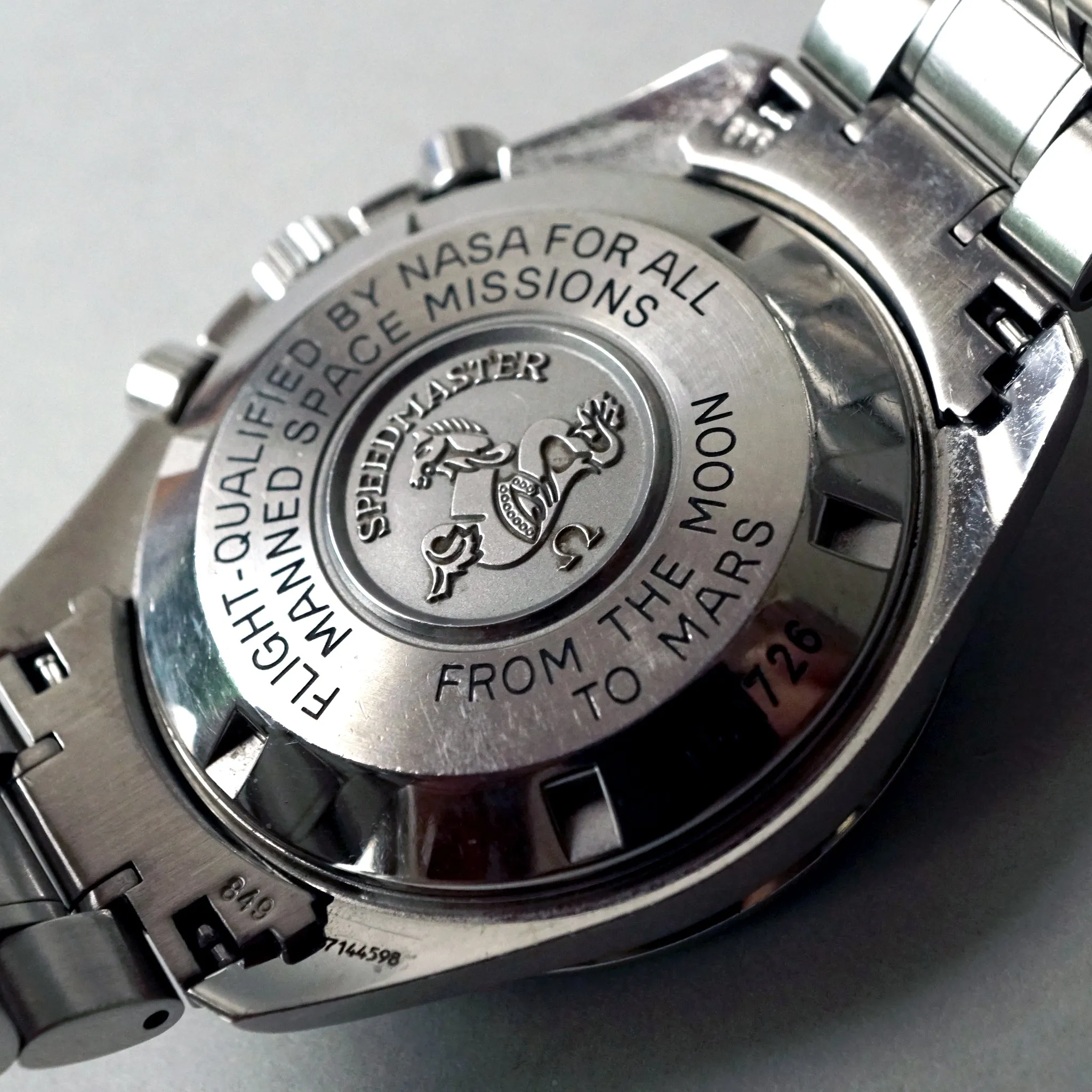 2004 OMEGA SPEEDMASTER PROFESSIONAL 3577.50 FROM THE MOON TO MARS