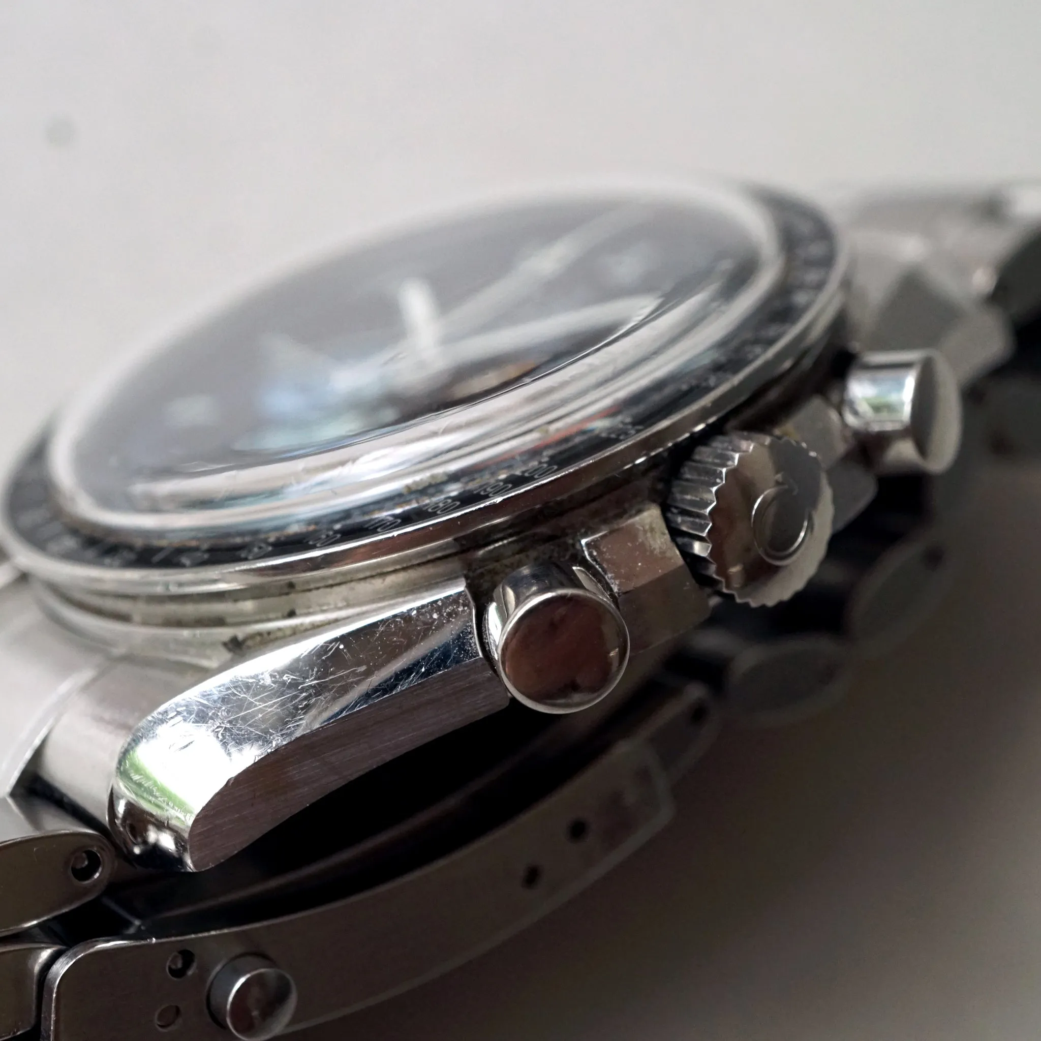 2004 OMEGA SPEEDMASTER PROFESSIONAL 3577.50 FROM THE MOON TO MARS