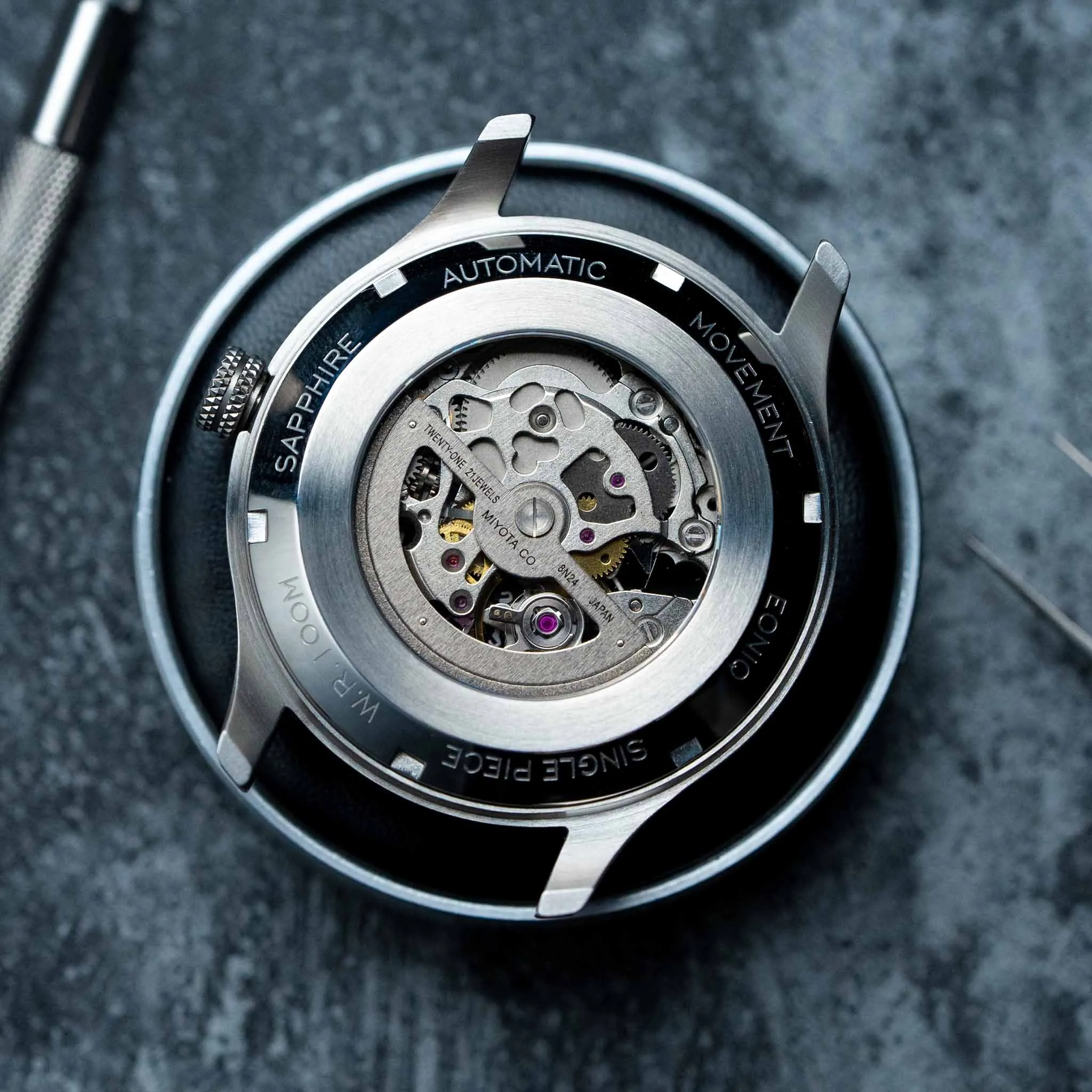 CUSTOM Mechanical Watch | 40mm | EONIQ Navigator 4 - Premium Brushed Silver