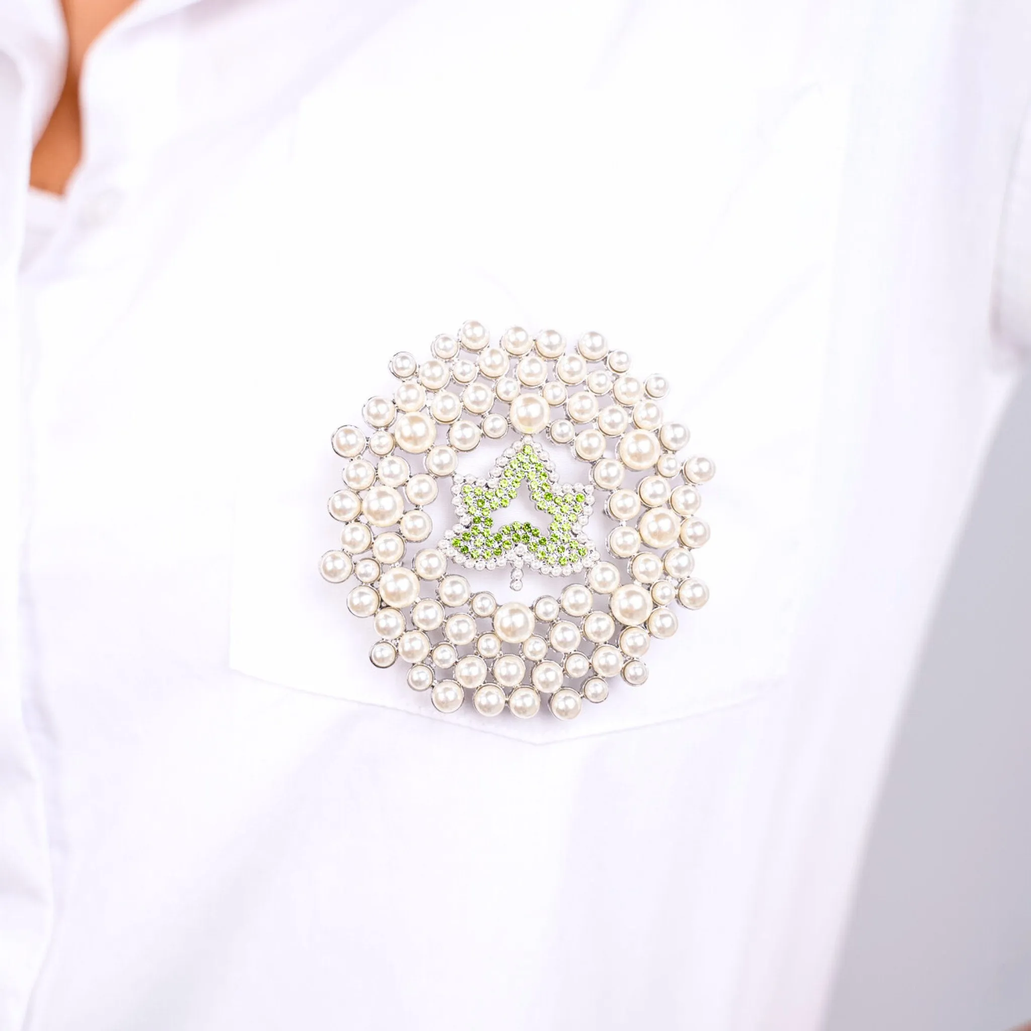 Ivey Dream Brooch - Pearl / Green