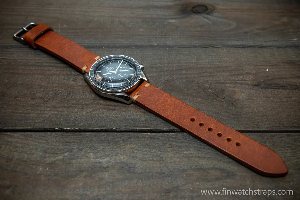 Leather Watch Strap, Italian Vachetta watch band. Handmade in Finland, 16,17,18,19,20,21,22,23,24,25,26 mm.
