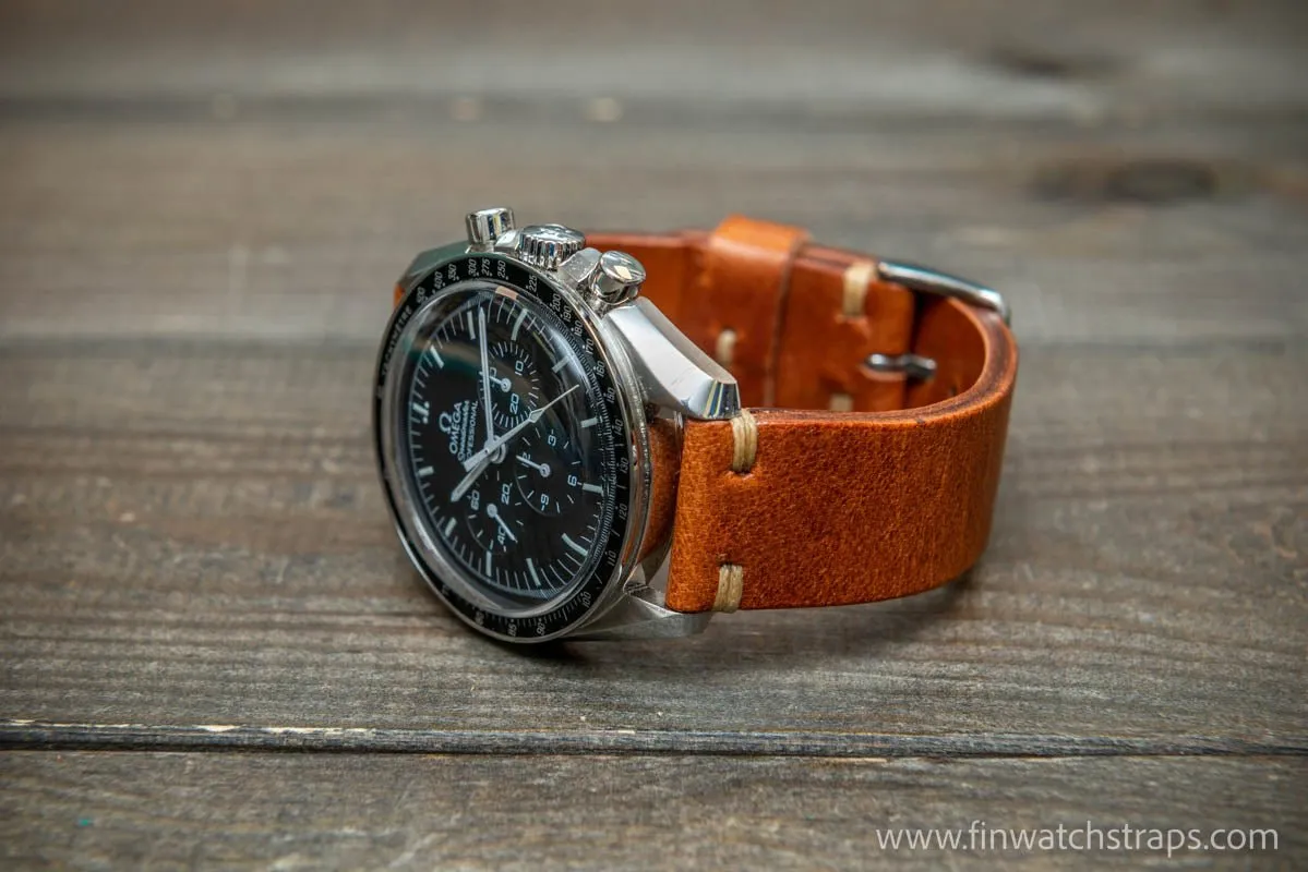 Leather Watch Strap, Italian Vachetta watch band. Handmade in Finland, 16,17,18,19,20,21,22,23,24,25,26 mm.